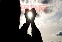 仙塔律師警示：何氏眼科股權風雲！業績下滑與破發下的隱憂？