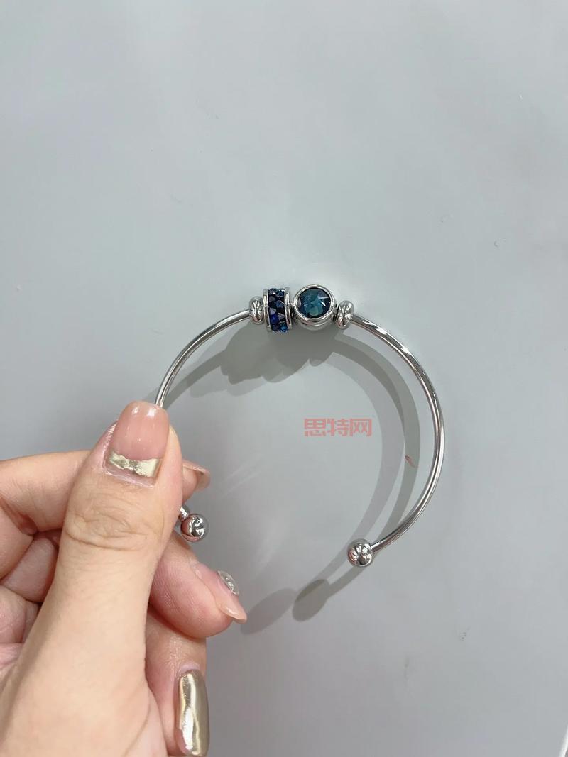 仙之侠道1.6最强装备一览：武器、防具与饰品推荐