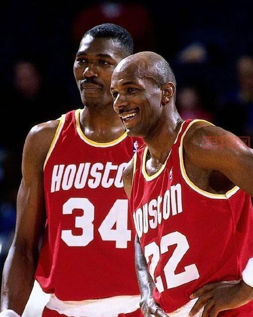 nba street哪个版本好玩？给你推荐几个经典！